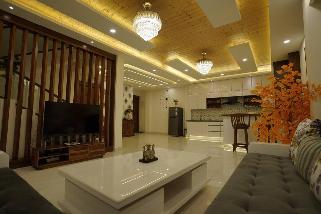 The Cerro Rico - 3 Bhk Modern Villa Касаули Экстерьер фото