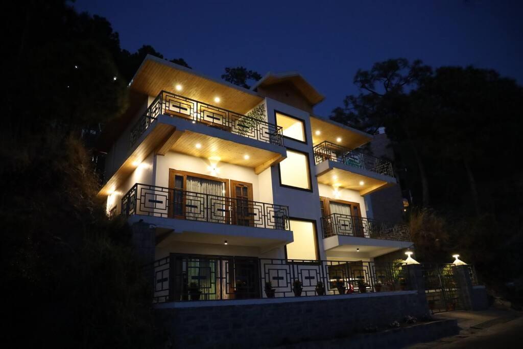 The Cerro Rico - 3 Bhk Modern Villa Касаули Экстерьер фото